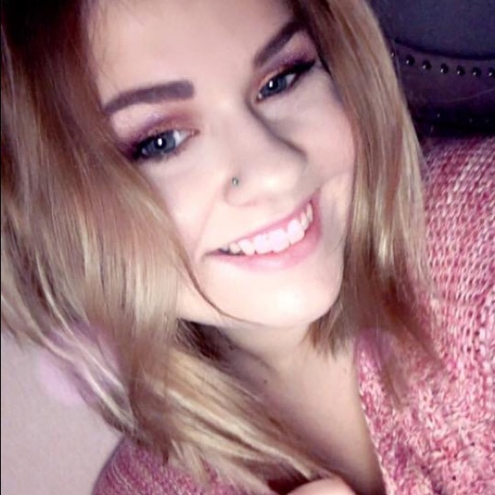 Meet your Posher, Zoezoe